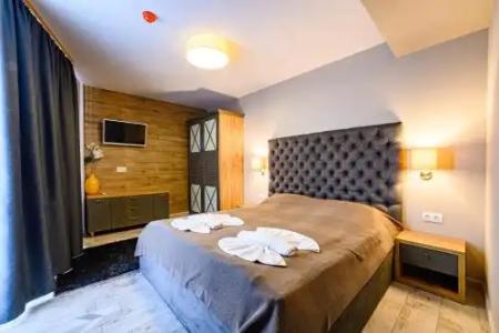 Antique Boutique - 5