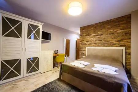 Antique Boutique - 18