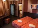 Queen Room with Spa Bath
