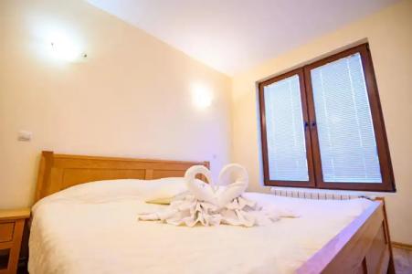 Parklands & Pool - 12