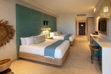 Adults Only Club at Lopesan Costa Bávaro Resort - 41