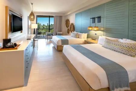 Adults Only Club at Lopesan Costa Bávaro Resort - 40