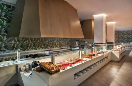 Adults Only Club at Lopesan Costa Bávaro Resort - 11