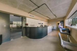 Breakfast Included Fully Serviced Apartment at Regatta Living II - 906, Santo Domingo