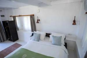 Lov Beach & Nature Retreat Mini-hotel, Faralya