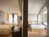 2 Bedrooms Family Suite with city view