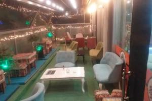 MEVAN OTEL, Van