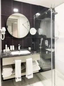 The Conforium Van - 75