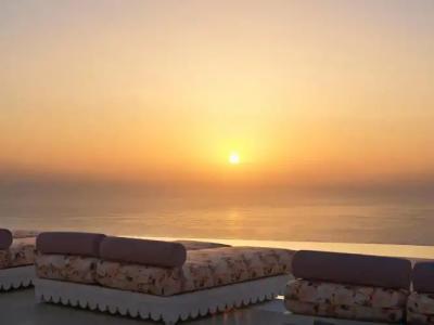 Cresanto Luxury Suites - 25