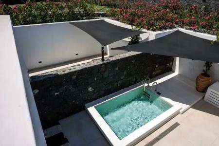 Cresanto Luxury Suites - 45