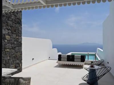 Cresanto Luxury Suites - 126