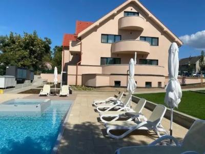 Kistücsök Food & Room - 12