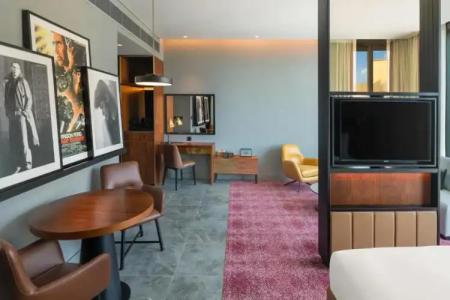 The WB Abu Dhabi, Curio Collection by Hilton - 145