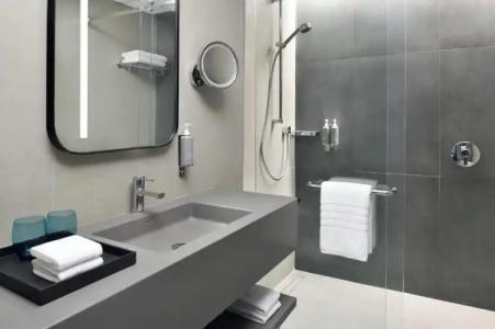 Courtyard by Marriott World Trade Centre, Dubai - 82