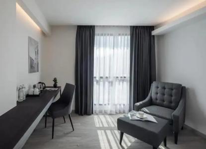 Travelodge Phuket Town - 36