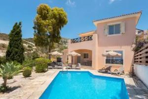 Resitour - Perneri Four Bedroom Villa, Paphos