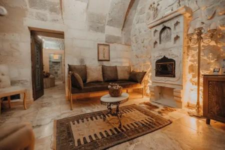 Serenus Cave Suites - 20