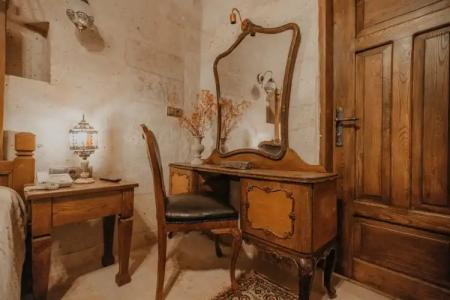 Serenus Cave Suites - 38