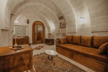 Serenus Cave Suites - 45