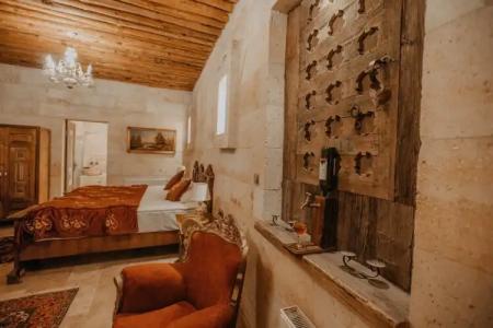 Serenus Cave Suites - 42