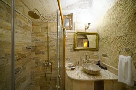 Serenus Cave Suites - 33