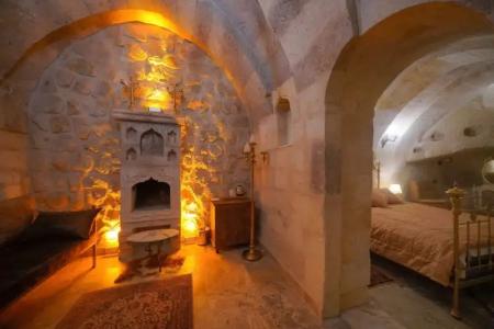 Serenus Cave Suites - 40