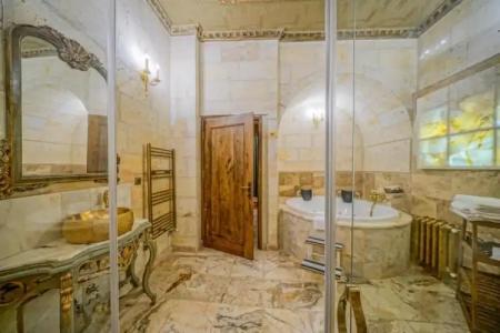 Serenus Cave Suites - 62