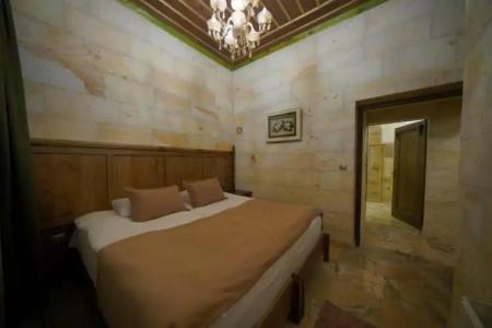 Serenus Cave Suites - 60