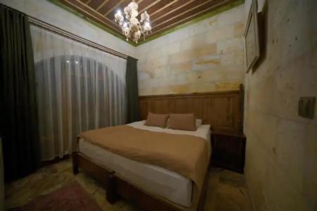 Serenus Cave Suites - 59