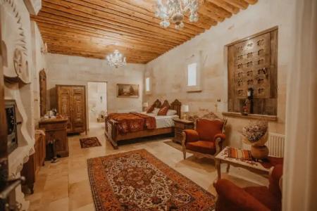 Serenus Cave Suites - 29