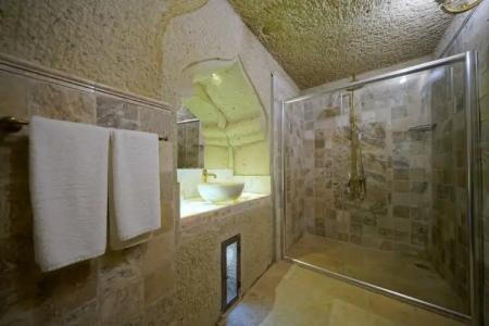 Serenus Cave Suites - 48