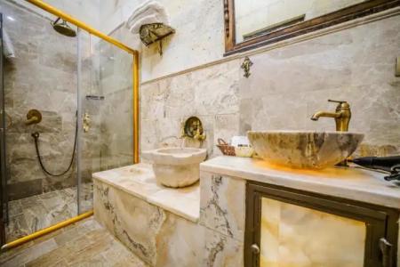 Serenus Cave Suites - 73