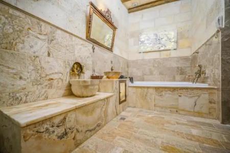 Serenus Cave Suites - 74