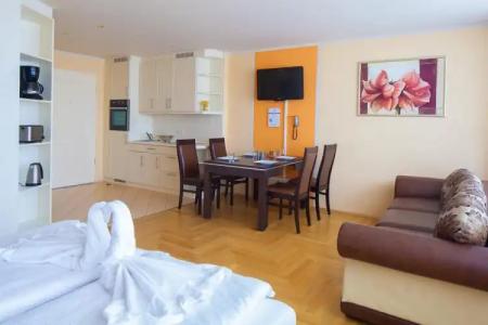 AMC Apartments Bundesallee - 12