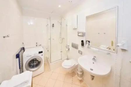 AMC Apartments Bundesallee - 49