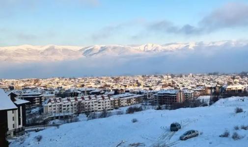 BOUTIQUE ENTRY E - 70