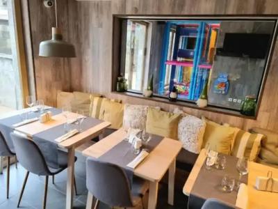 BOUTIQUE ENTRY E - 17