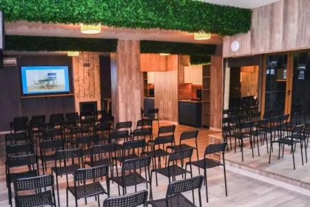 BOUTIQUE ENTRY E - 21