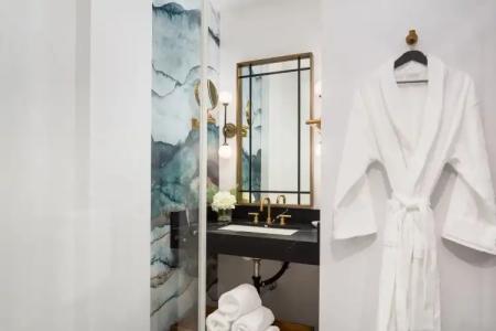 The Godfrey Hollywood - 37