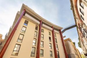 B&B Hotel Genova City Center, Genoa