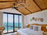4 Bedrooms Beach Pool Villa