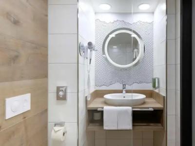 ibis Styles Kiel City - 8