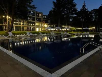 Queen Nelly Park - 13