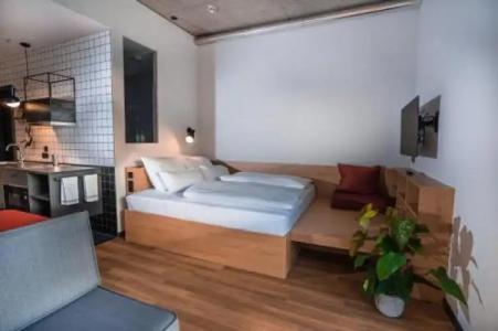 STAYERY Bielefeld Hauptbahnhof - 3