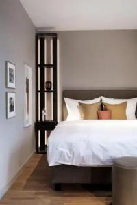 SAXX "Am Theater Karree" - 8