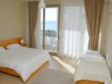 Standard Triple room with sea view