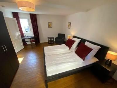 Altes Pfarrhaus - 78