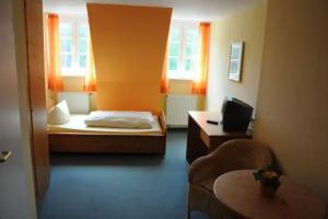 Lake House Plon, Plon