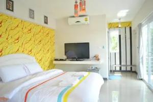 O.U.M. Hotel - orngaermo`yuue`m, Uttaradit