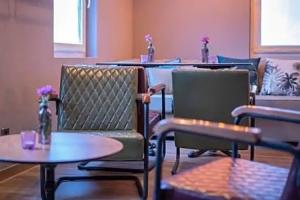 Village Bistro & Bar Fremdenzimmer, Dettingen an der Erms